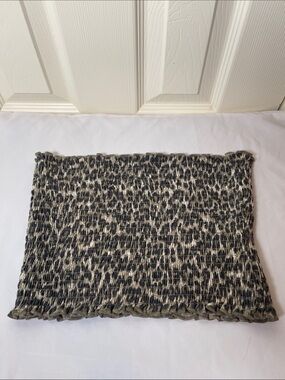 Zenana Outfitters Black and Cream Smocked Valance Panel